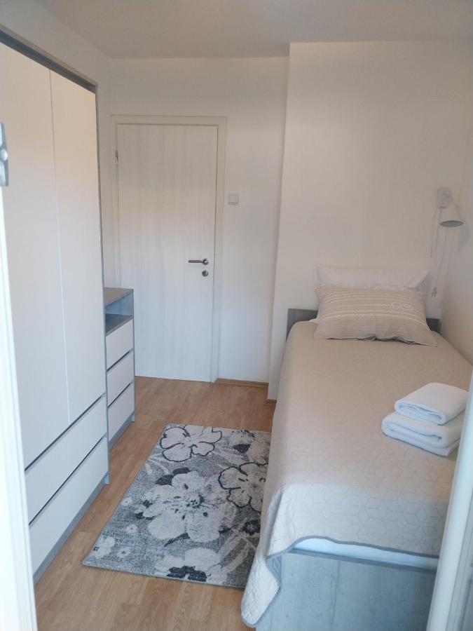 Apartman Oly 로비니 외부 사진